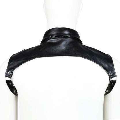 Body en cuir avec sangle de poitrine en cuir