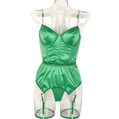 Ensemble trois pièces de lingerie haut de gamme en satin vert avec chaîne pour femme
