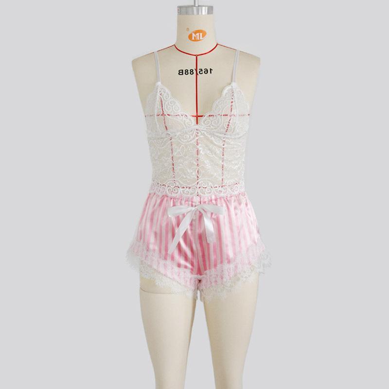 Conjunto de pijama sexy con encaje dividido