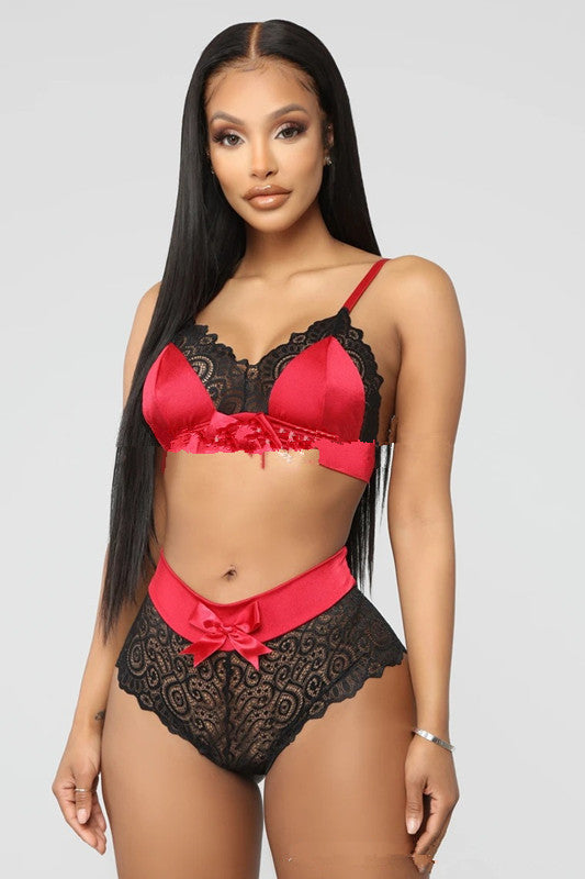 Nuevo estilo de lencería sexy Sujetador de encaje con tirantes sexy de dos piezas