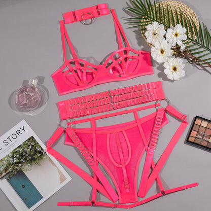 Rassemblez la lingerie évidée de sangle de poitrine pour les femmes