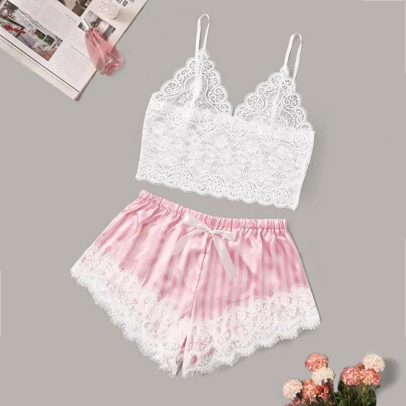 Conjunto de pijama sexy con encaje dividido