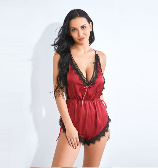 Lingerie en dentelle une pièce à bretelles rouges pour femmes