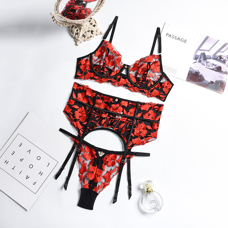 Ensemble de lingerie rouge en dentelle pour dames