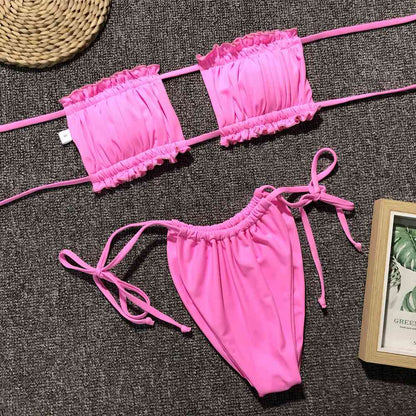 Ensemble de bikini froncé à volants
