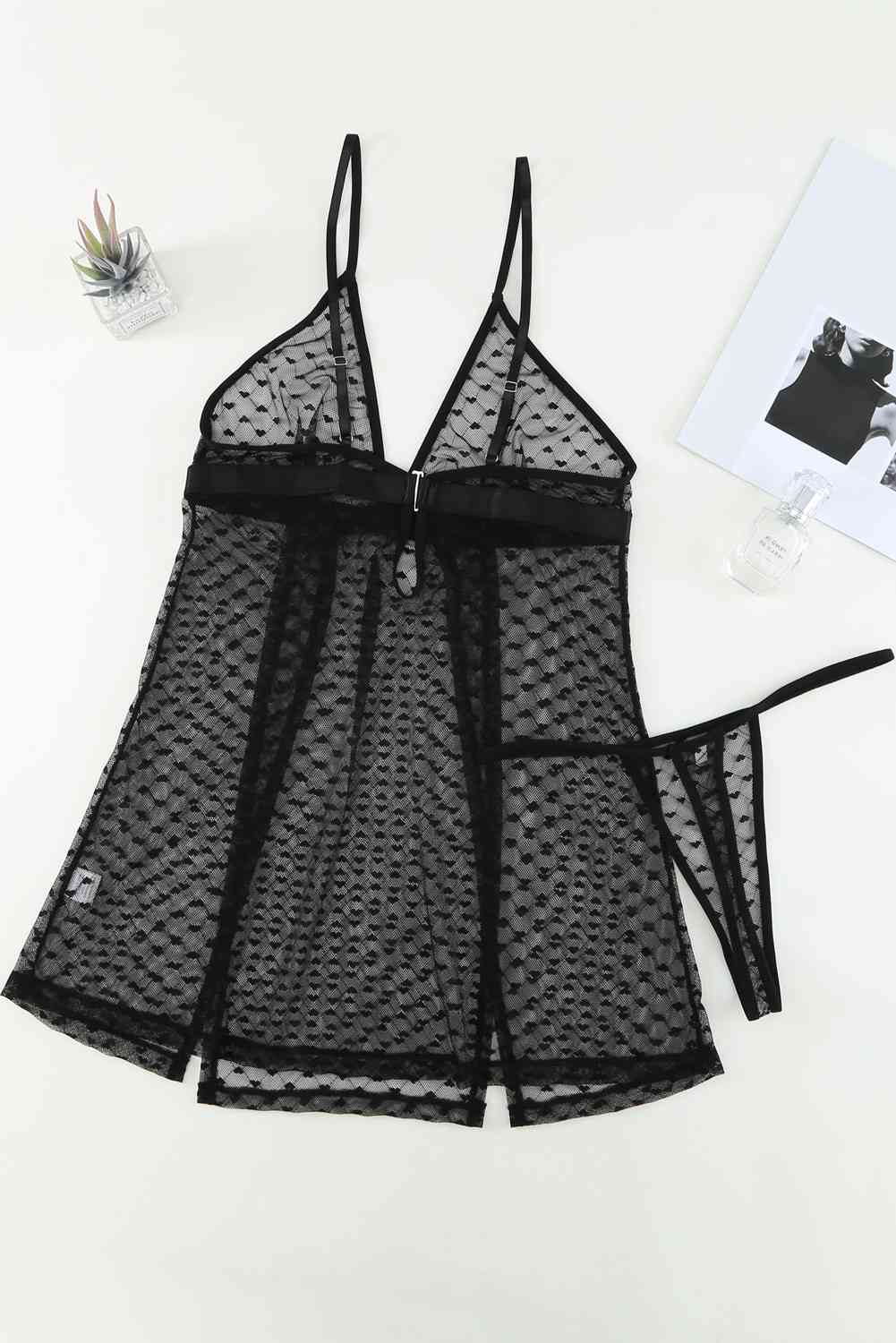 Ensemble de lingerie babydoll à ourlet fendu et imprimé cœur avec string
