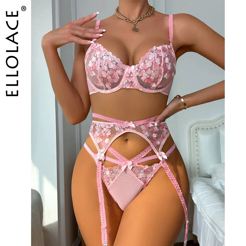 Floral  Lingerie Lace Embroidery Well-Looking Underwear Fancy Pink Costume Nighty For Wife Bra And Panty Set